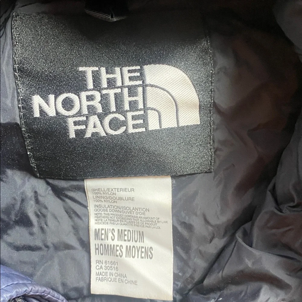 The North Face 700 Men's medium Black and Navy Puffer Jacket